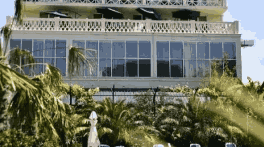 Отель National Грузия вид на главный корпус.png Отель National Грузия вид на главный корпус.png