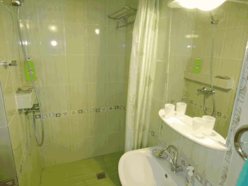 Гостевой дом у моря, Джемете- вид на саузел.png