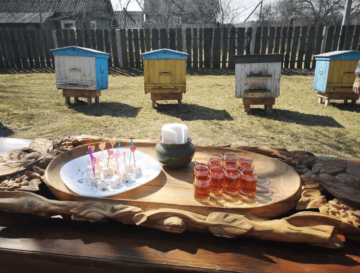 Агроусадьба мир пчел угощение.png