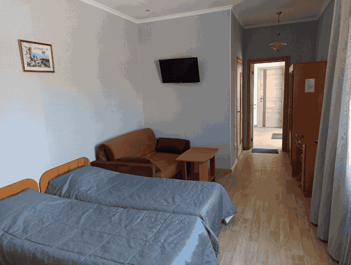 Гостевой дом Черноморский ковчег- вид из номера в коридор_1.png