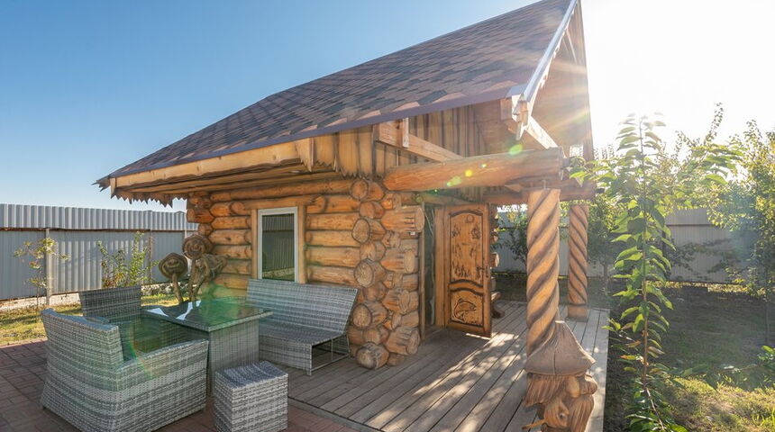 Отель Европа в Гагра беседка.jpg