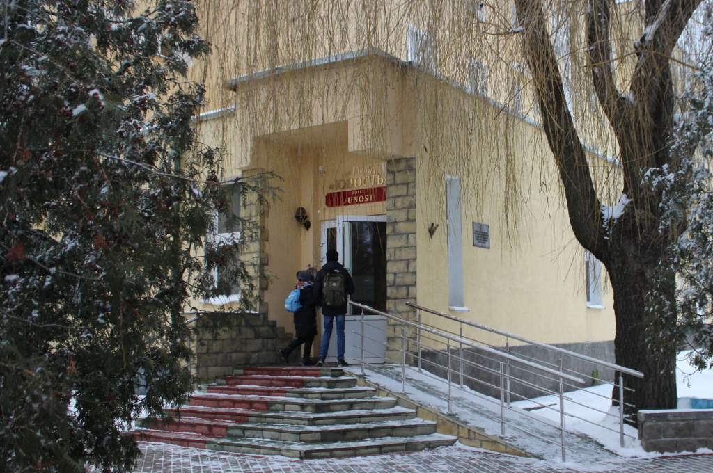 Здание гостиницы Юность, город Брест.jpg