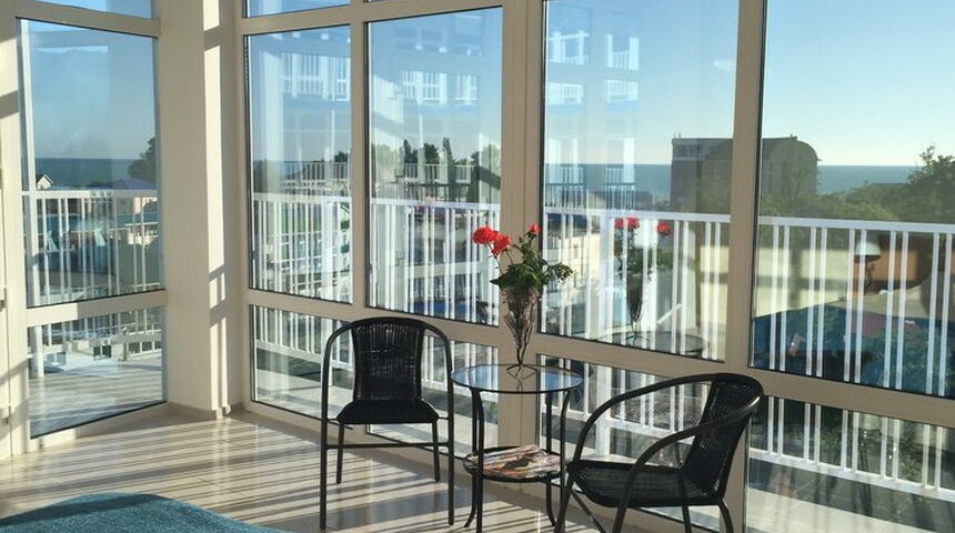 Отель Марсель -вид из окна номера.jpg