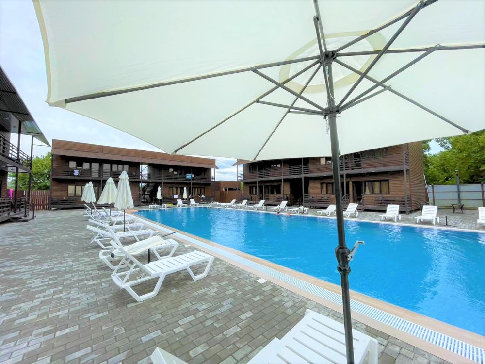 Отель Sea Place шезлонги.jpg