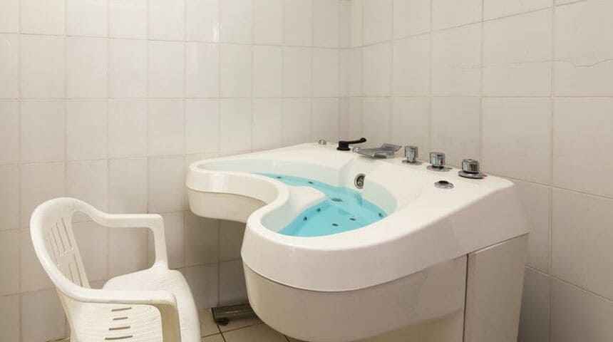 Санаторий имени Анджиевского, город Ессентуки- приборы для косметологии.jpg