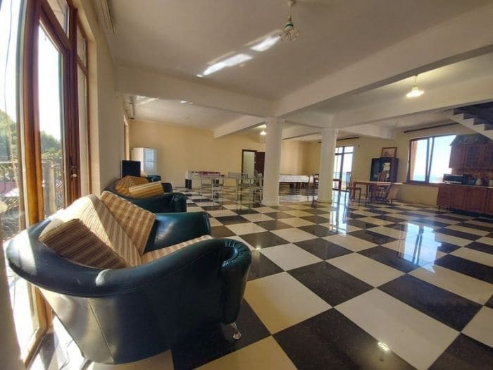 Отель софия, фое.jpg Отель софия, фое.jpg