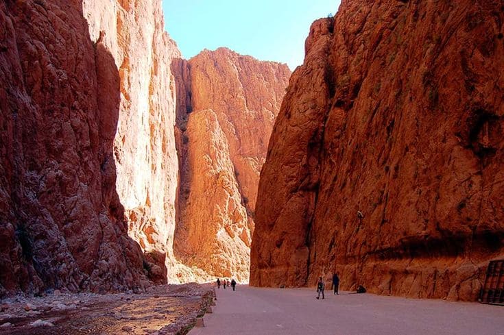 Ущелье Тодра – Величественные стены природы.jpg