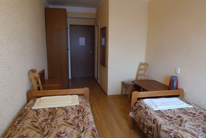 Отель Прибой в Дагестане, вид внутри номера.jpg