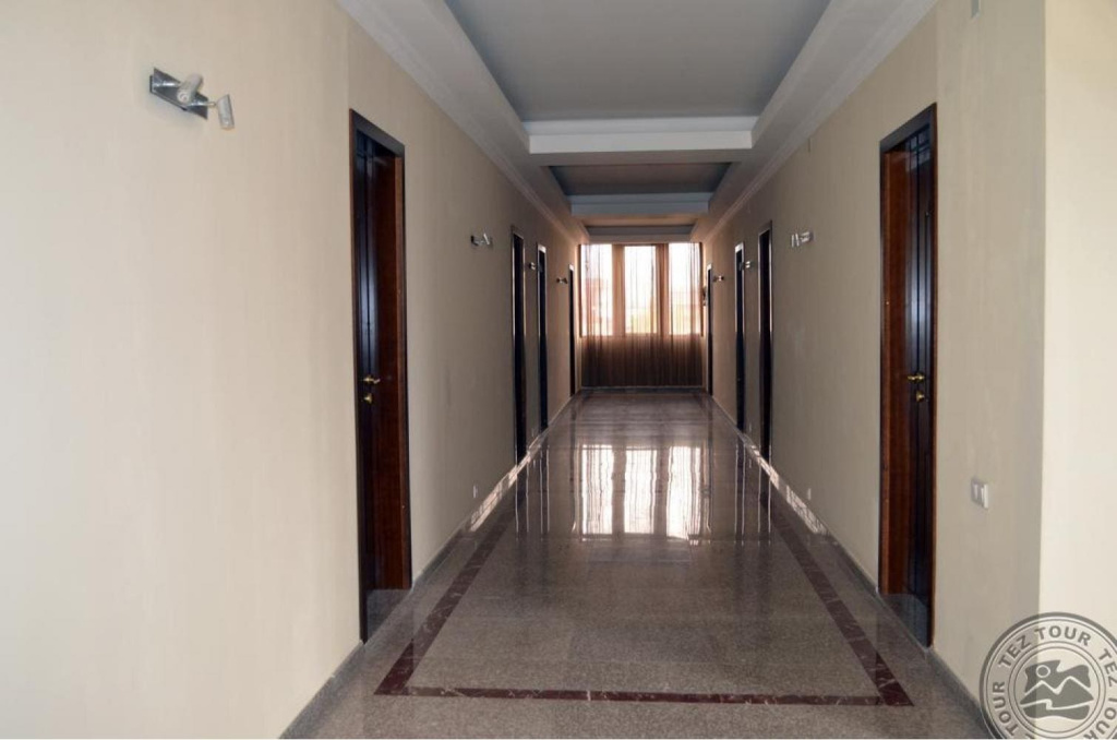 Отель Irise, Кобулети- холл в самом отеле.jpg