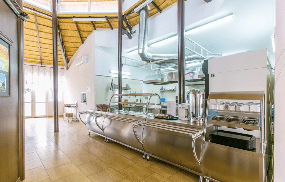 Отель Анакопия Клаб ресторан, вид на расдачу.png