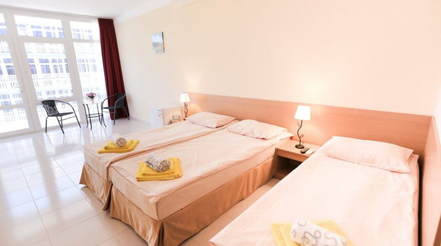 Отель Марсель - номер с тремя раздельными кроватями.jpg