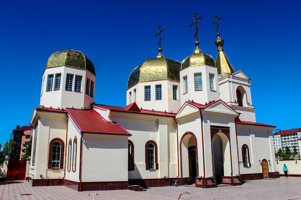 Храм Архангела Михаила.jpg