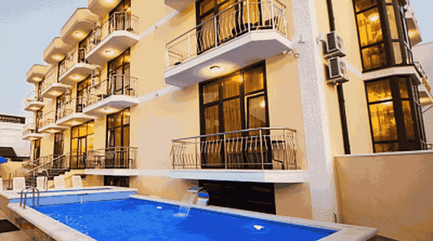 ГД Родос в Кабардинке, вид сбоку.png