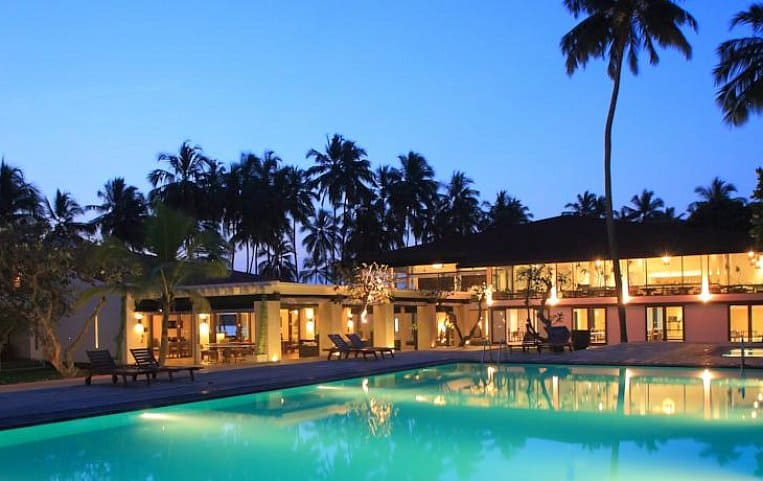 Avani Kalutara 4 (ex. Kani Lanka Resort & Spa) отель вечером.jpg Avani Kalutara 4 (ex. Kani Lanka Resort & Spa) отель вечером.jpg