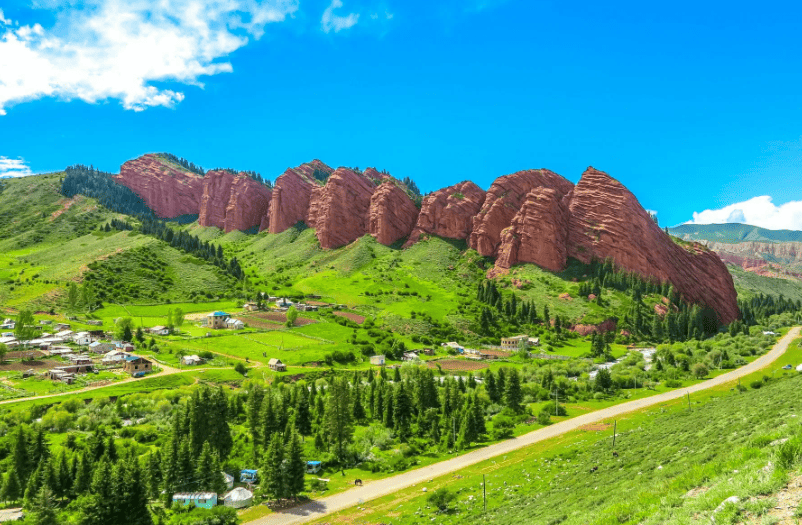 ущелье Жети-Огуз красивый вид.png