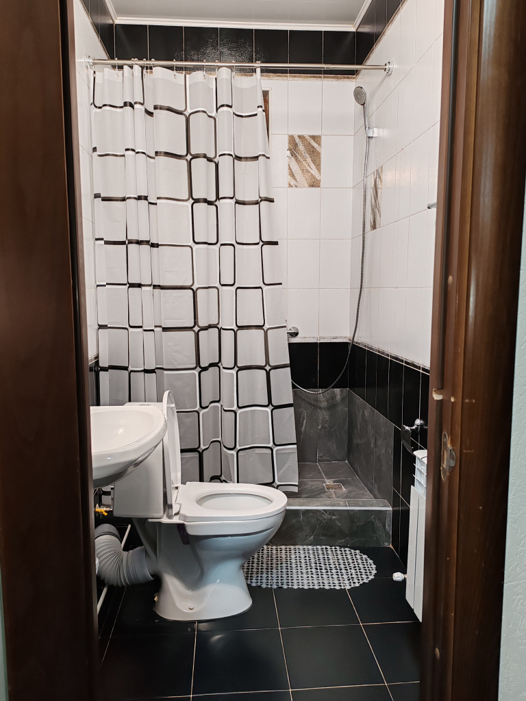 Гостевой дом Уют, санузел.jpg Гостевой дом Уют, санузел.jpg