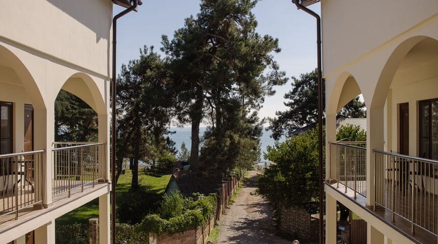 Отель Талион в Пицунде, Абхазия, вид на море.jpg