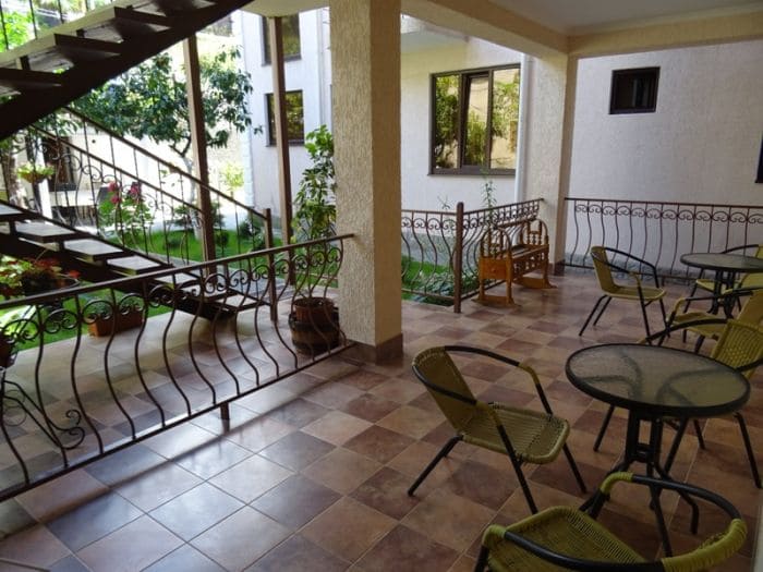 Отель Генерал Дбар , вид на гостевой дом.jpg Отель Генерал Дбар , вид на гостевой дом.jpg