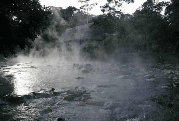 Река Кипящая вид сбоку.png