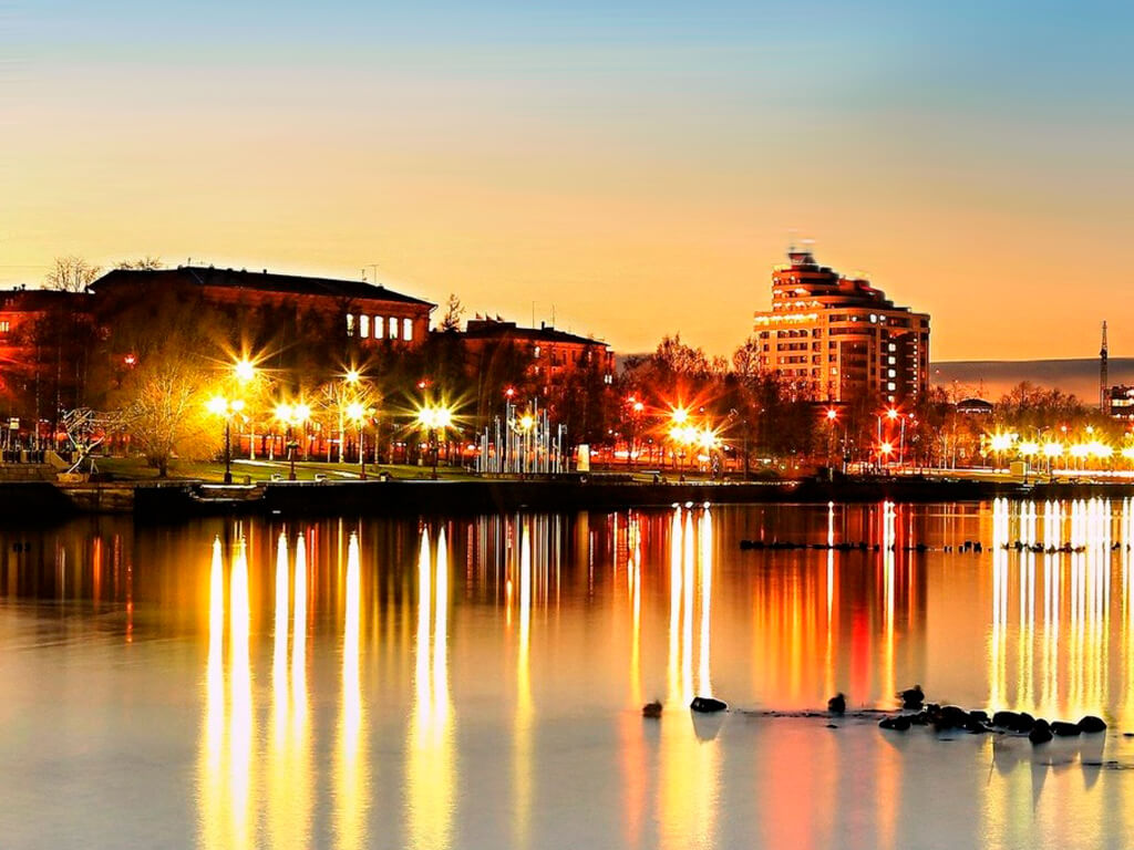 д.4 петразаводск вечер.jpg