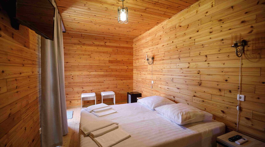 Отель Green terrace в г. Новый Афон боковой вид.jpg