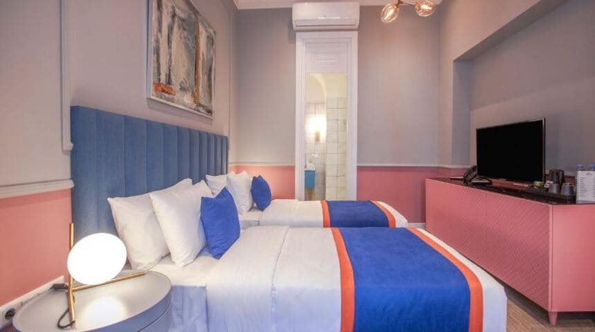 HERITAGE HOTEL & SUITES 4 номер.jpg