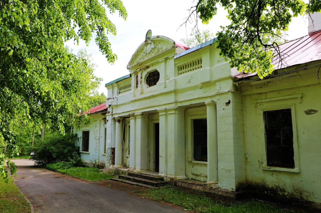 Дача в деревне Комарово.jpg