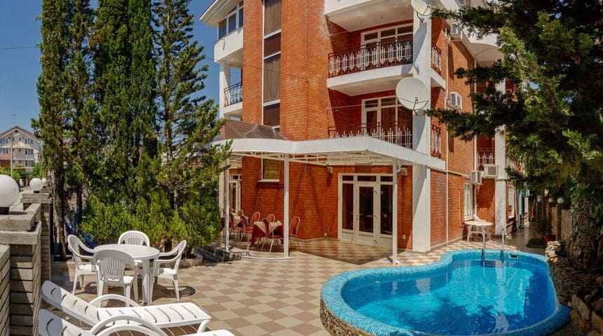 Гостевой дом Шарм в Адлере - общий вид.jpeg