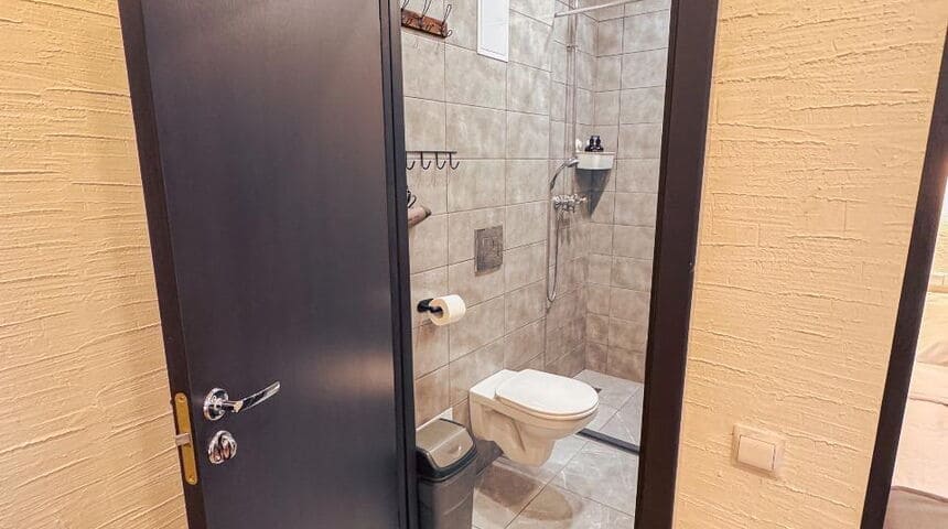 Гостиница Морриса в Сортавале- санузел в номере.jpg