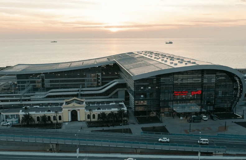 ЖД вокзал Адлера.png