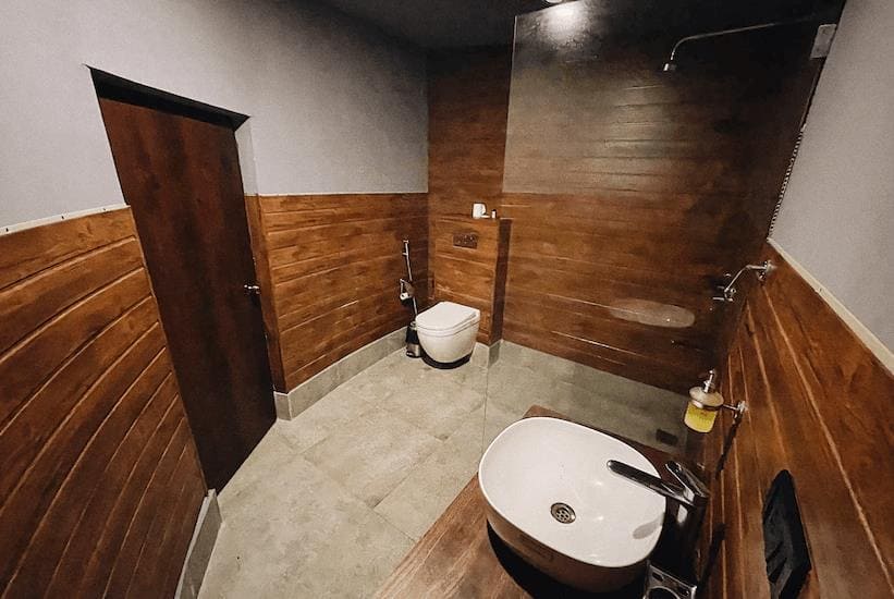 Royal Boomerang Resort- красивый санузел.jpg Royal Boomerang Resort- красивый санузел.jpg