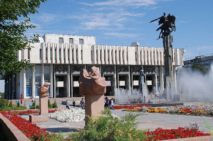 Филармония им. Т. Сатылганова , Бишкек.jpg