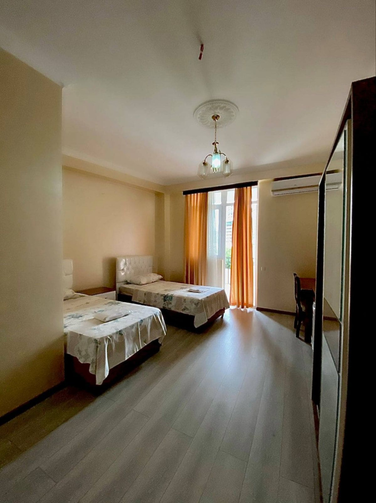 Отель Евразия Батуми- номер на троих человек.jpg