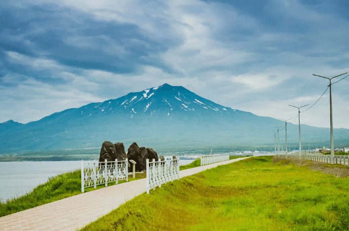 Вулкан Богдана Хмельницкого.png