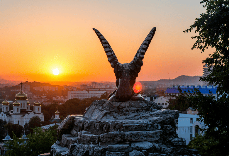 Пятигорск красивый вид с орла.png