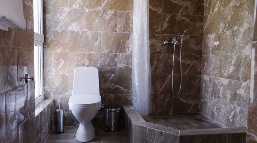 Отель Талион в Пицунде, Абхазия, санузел.jpg