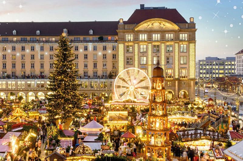 Штрицельмарк в Дрездене фронтальный вид.jpg