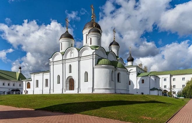 Спасо-преображенский монастырь Ярославль.jpg