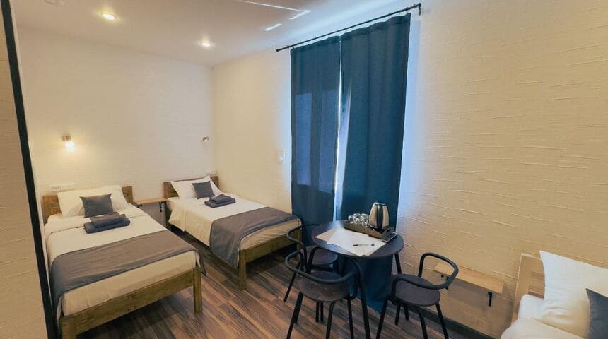 Гостиница Морриса в Сортавале- номер с двумя односпальными кроватями.jpg