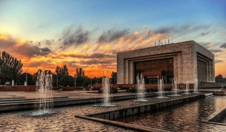 Бишкек, красивое фото.png