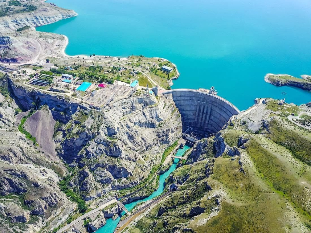 Чиркейское водохранилище.jpg