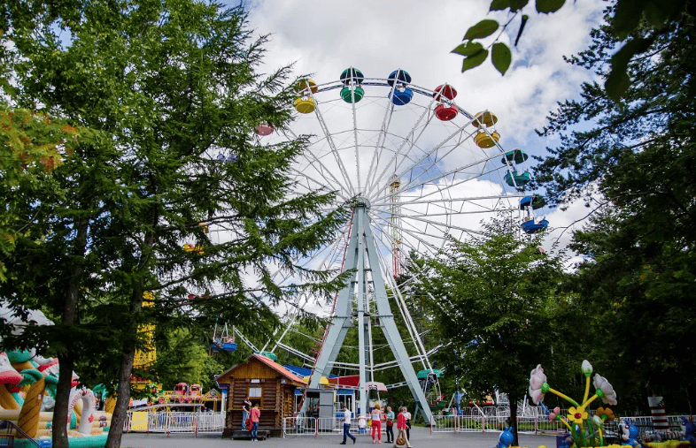 Парк им. Ю.А. Гагарина Южно-Сахалинск.png