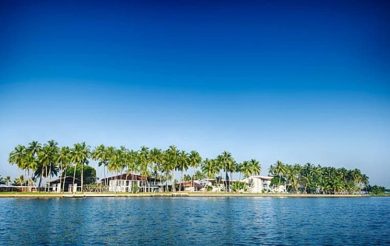 Avani Kalutara 4 (ex. Kani Lanka Resort & Spa) с моря.jpg Avani Kalutara 4 (ex. Kani Lanka Resort & Spa) с моря.jpg