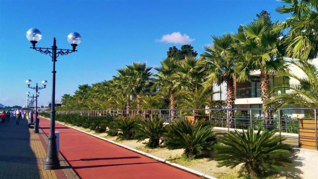 Адлер красивый бульвар.jpg