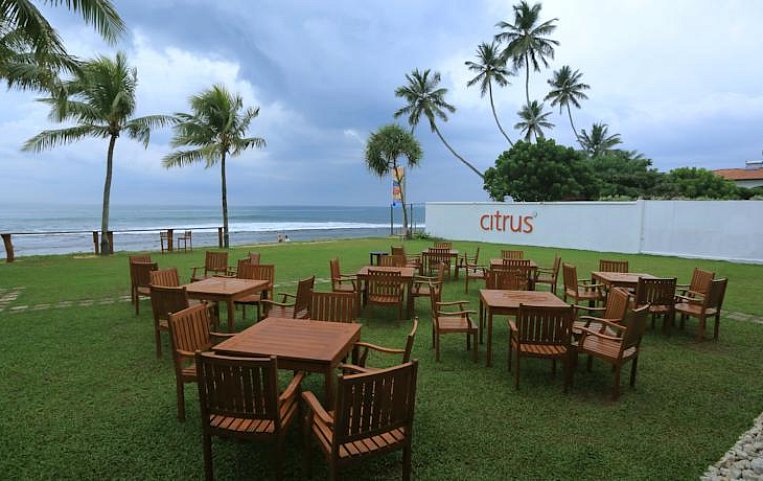 Citrus Hikkaduwa 4 возле отеля близко к морю.jpg Citrus Hikkaduwa 4 возле отеля близко к морю.jpg