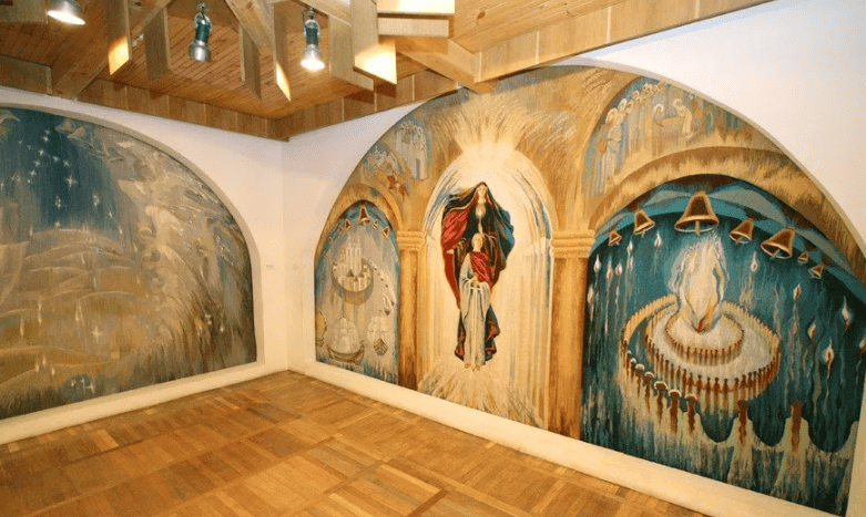 Музейно-выставочный комплекс в Заславле зал с иконами.png