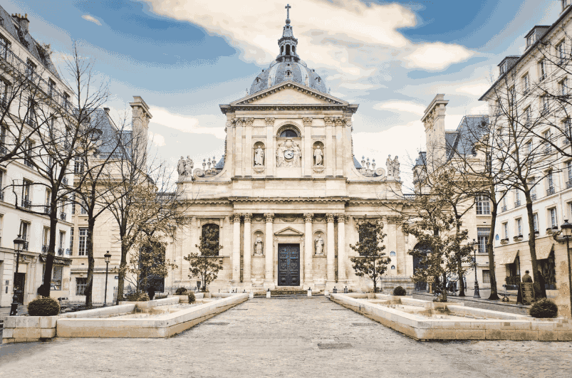 Пантеон в Париже.png Пантеон в Париже.png