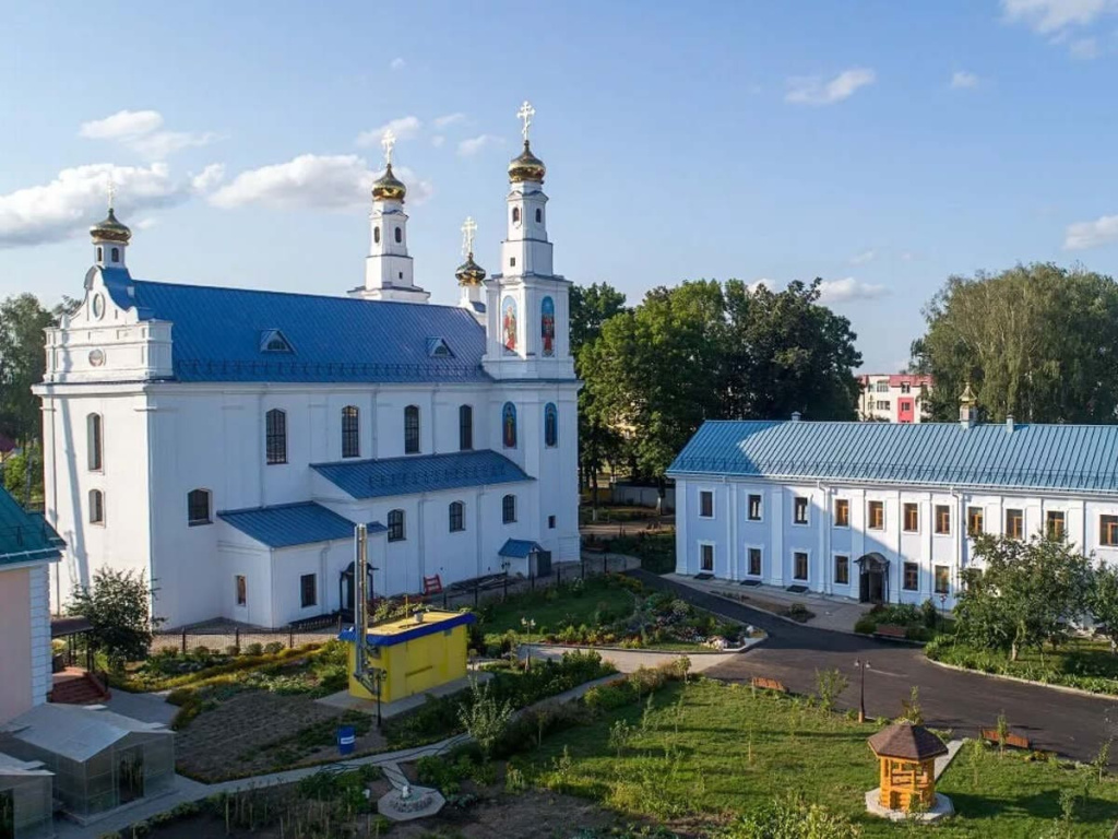 Свято-Покровский женский монастырь, Толочин.jpg