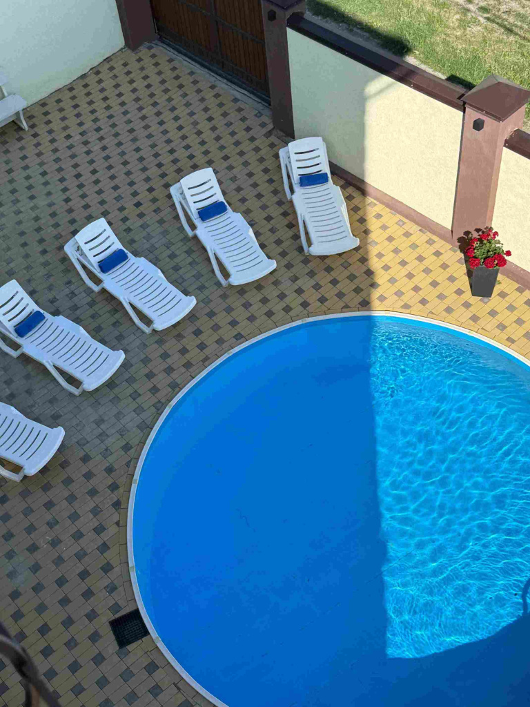 Отель Риф в Геленджике,бассейн_15_8.jpg