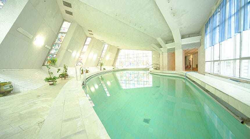 Санаторий имени Семашко в Кисловодске, Россия- бессейн.jpg